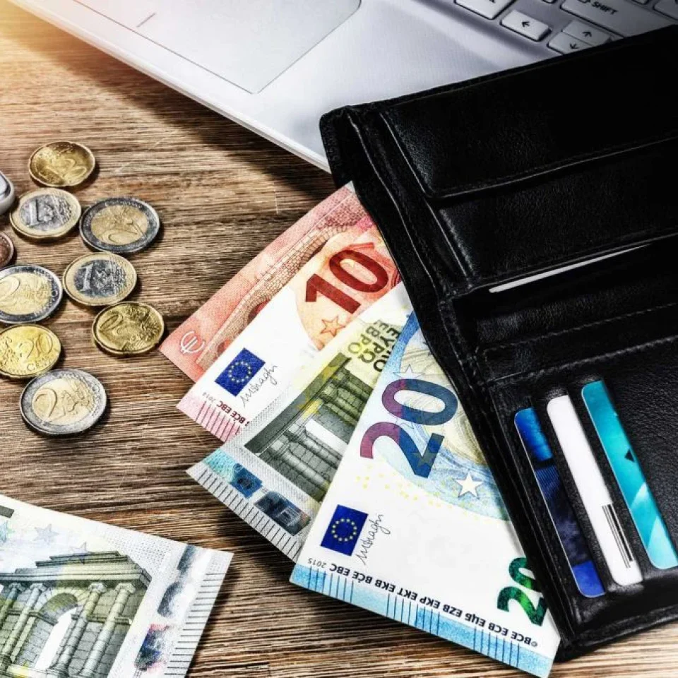 Świadczenie rehabilitacyjne -  Kiedy i komu przysługuje ?